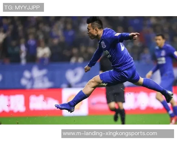 阿尔克马尔主场迎战海伦维恩争夺联赛重要积分的精彩对决