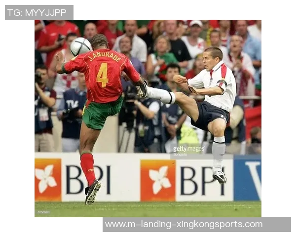 2000年欧洲杯半决赛回顾：经典对决与历史瞬间的精彩交汇